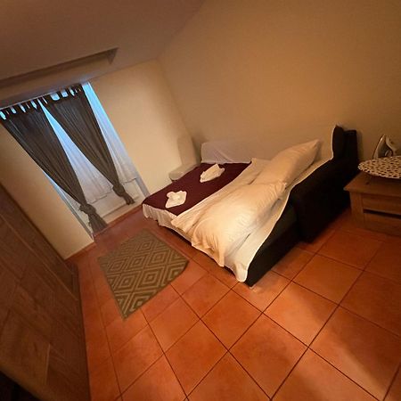 L&L Residence Брюссель Экстерьер фото